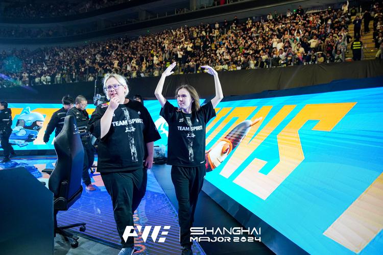 LOL：韩援才是LPL的未来？工资几十万的中单打出千万身价，性价比真高